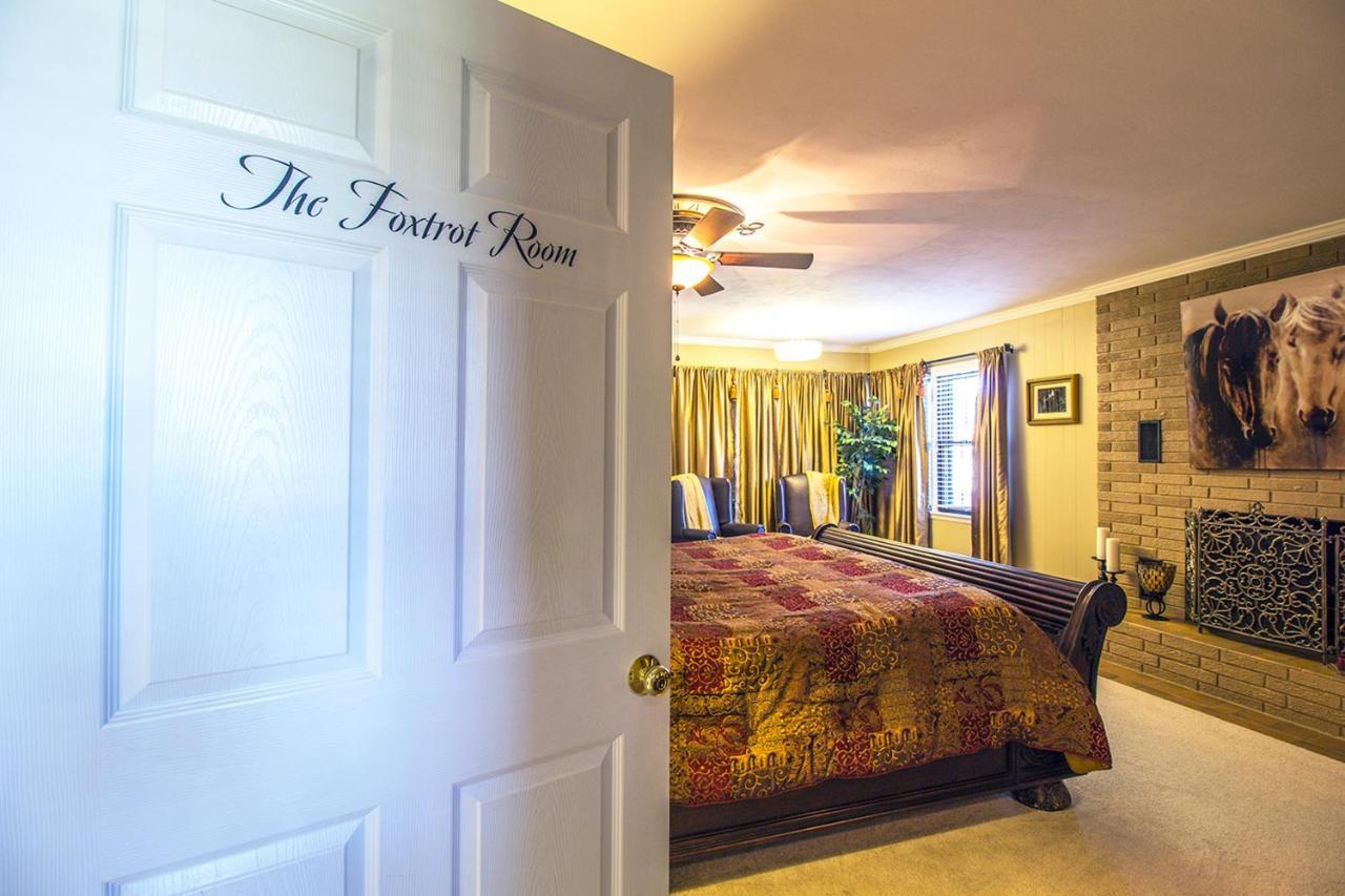 The Foxtrot Inn Ava Quarto foto