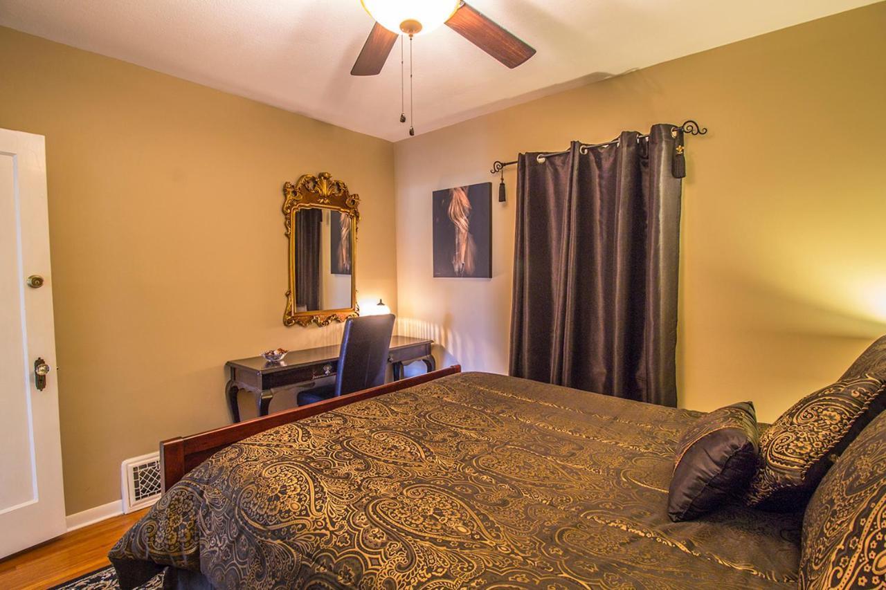 The Foxtrot Inn Ava Quarto foto